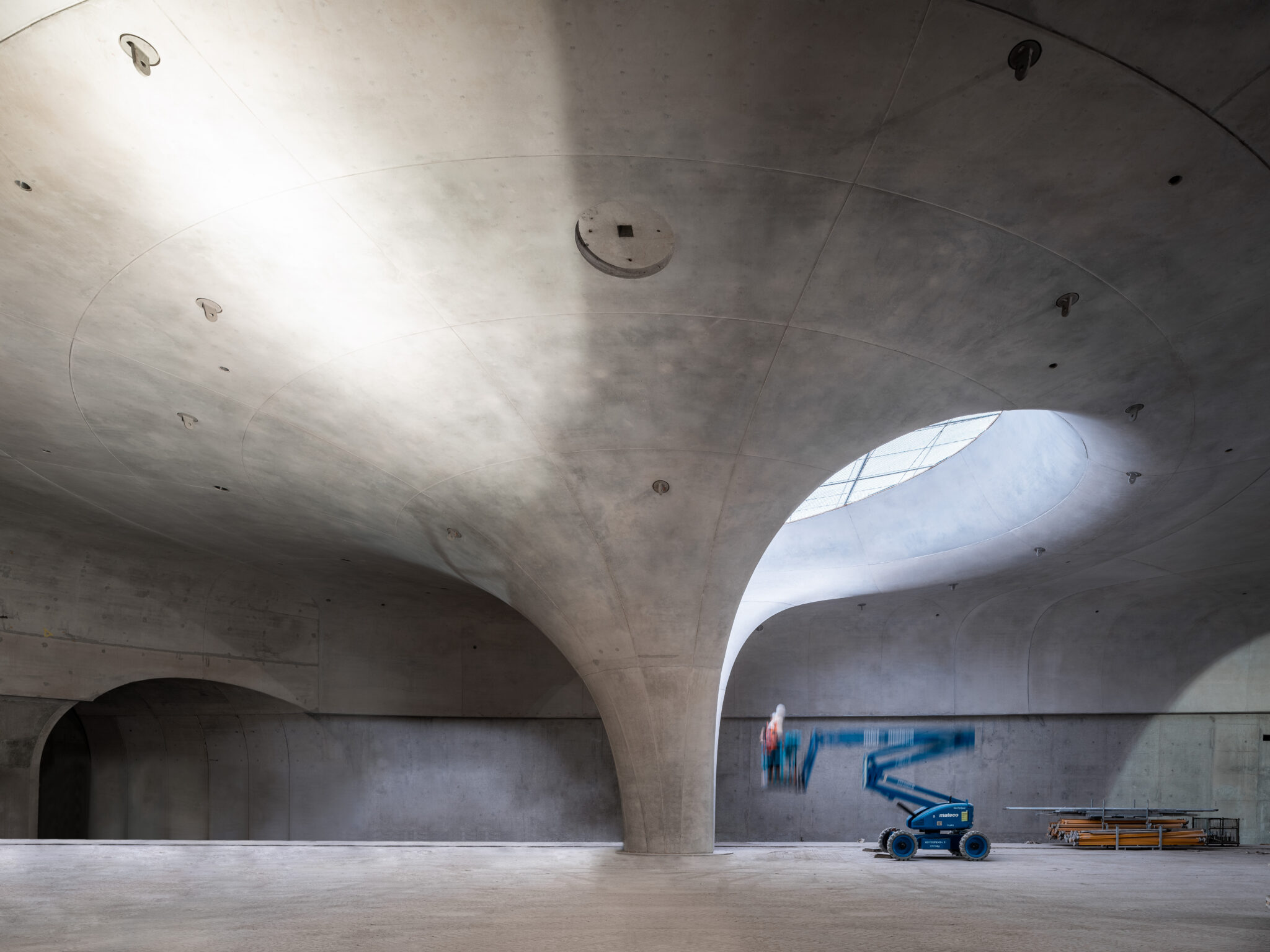 Stuttgart-21-Saeule-Sichtbetonkosmetik